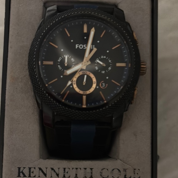 Fossil Black and Gold Men's Watch - Picture 5 of 6